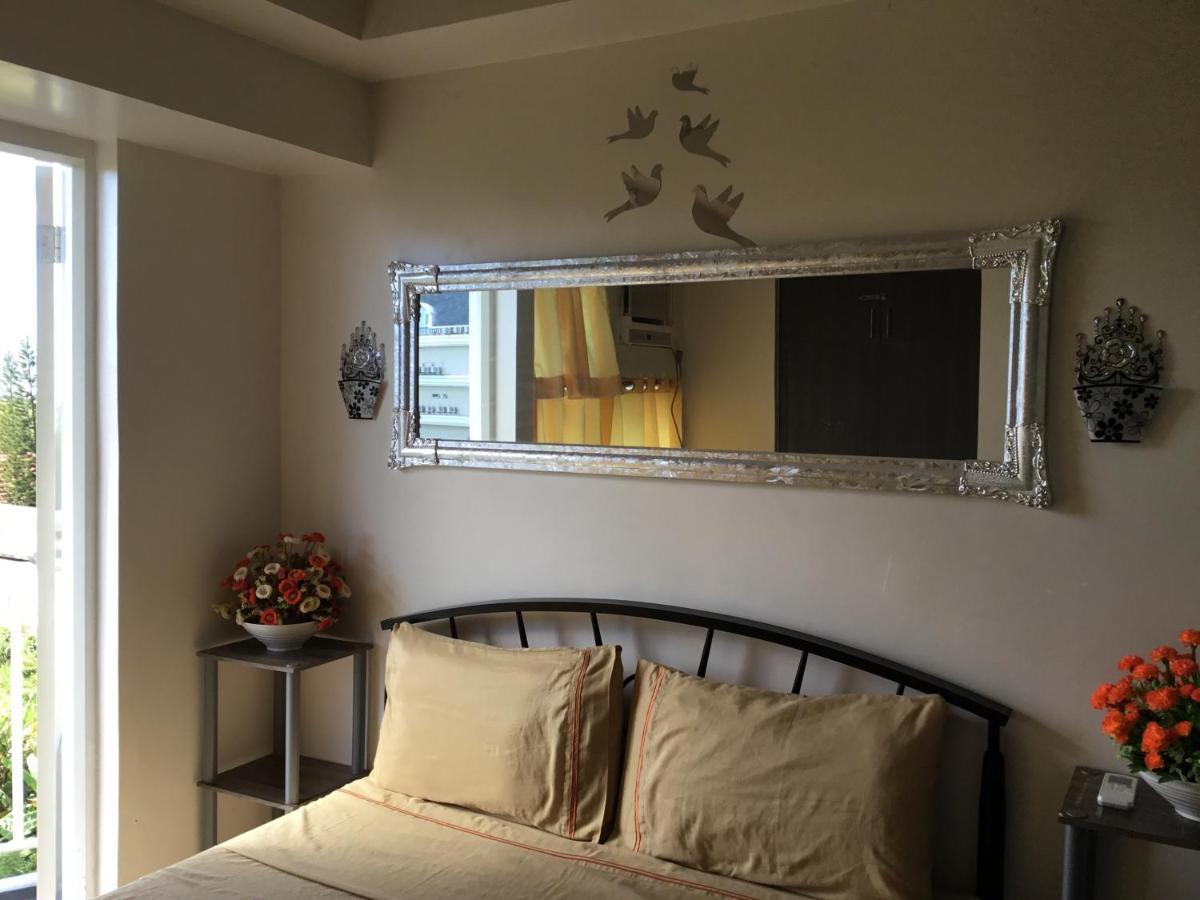 Condominium With Swimming Pool And Viewing Deck Tagaytay City Екстер'єр фото